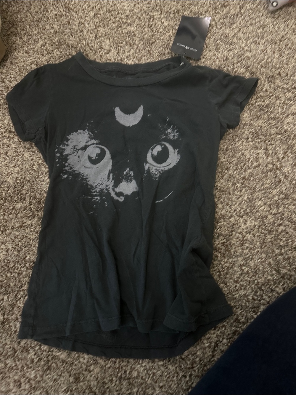 Brandy Melville Black Tee Cat Graphic